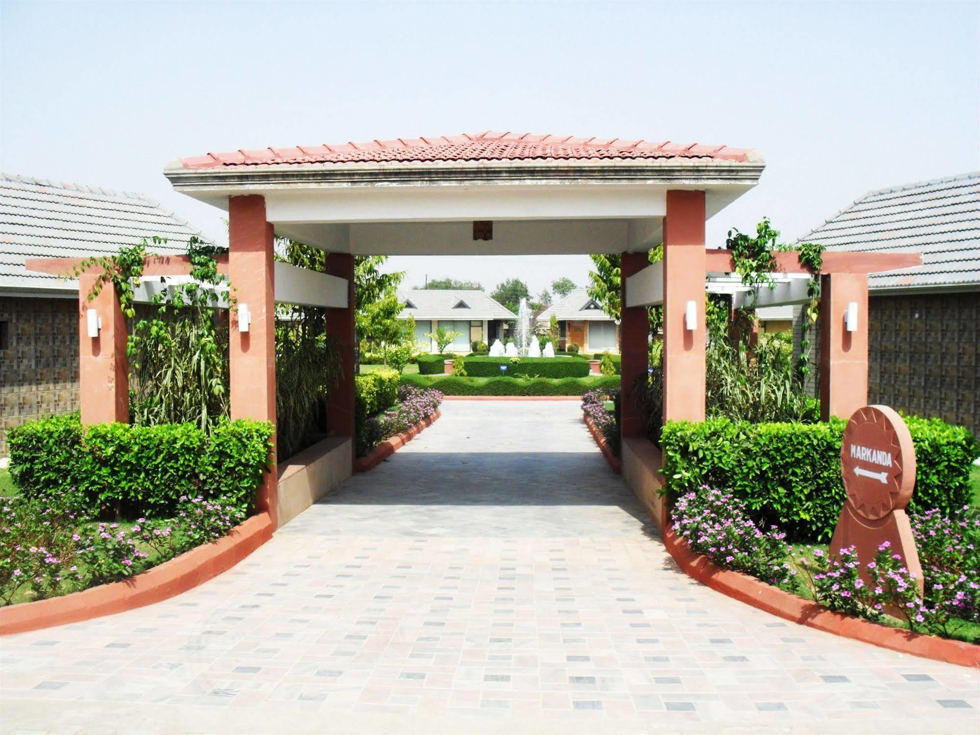 Shri Radha Brij Vasundhara Resort & Spa Govardhan Extérieur photo