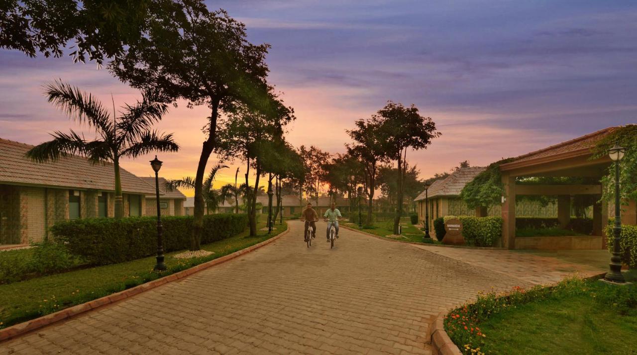 Shri Radha Brij Vasundhara Resort & Spa Govardhan Extérieur photo